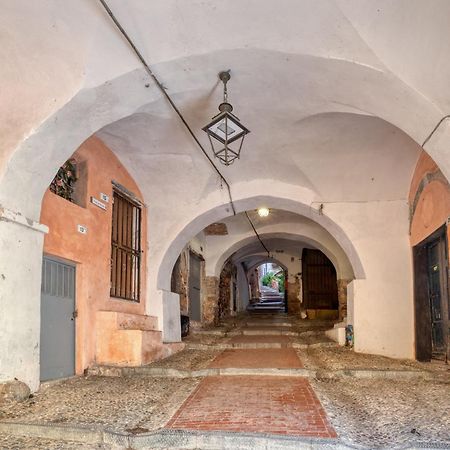 Mini Accommodation In Sanremo Liguria Exterior foto