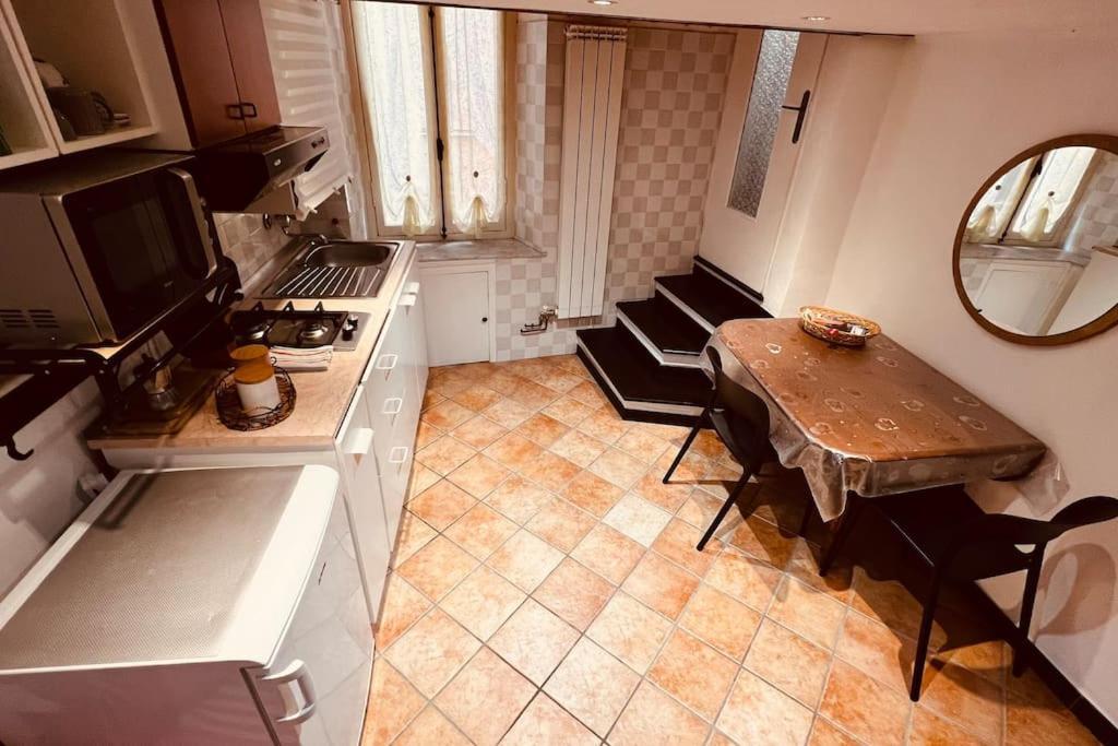 Mini Accommodation In Sanremo Liguria Exterior foto