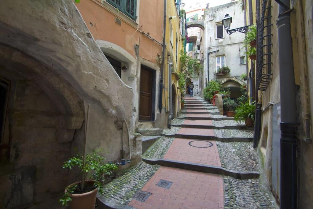 Mini Accommodation In Sanremo Liguria Exterior foto