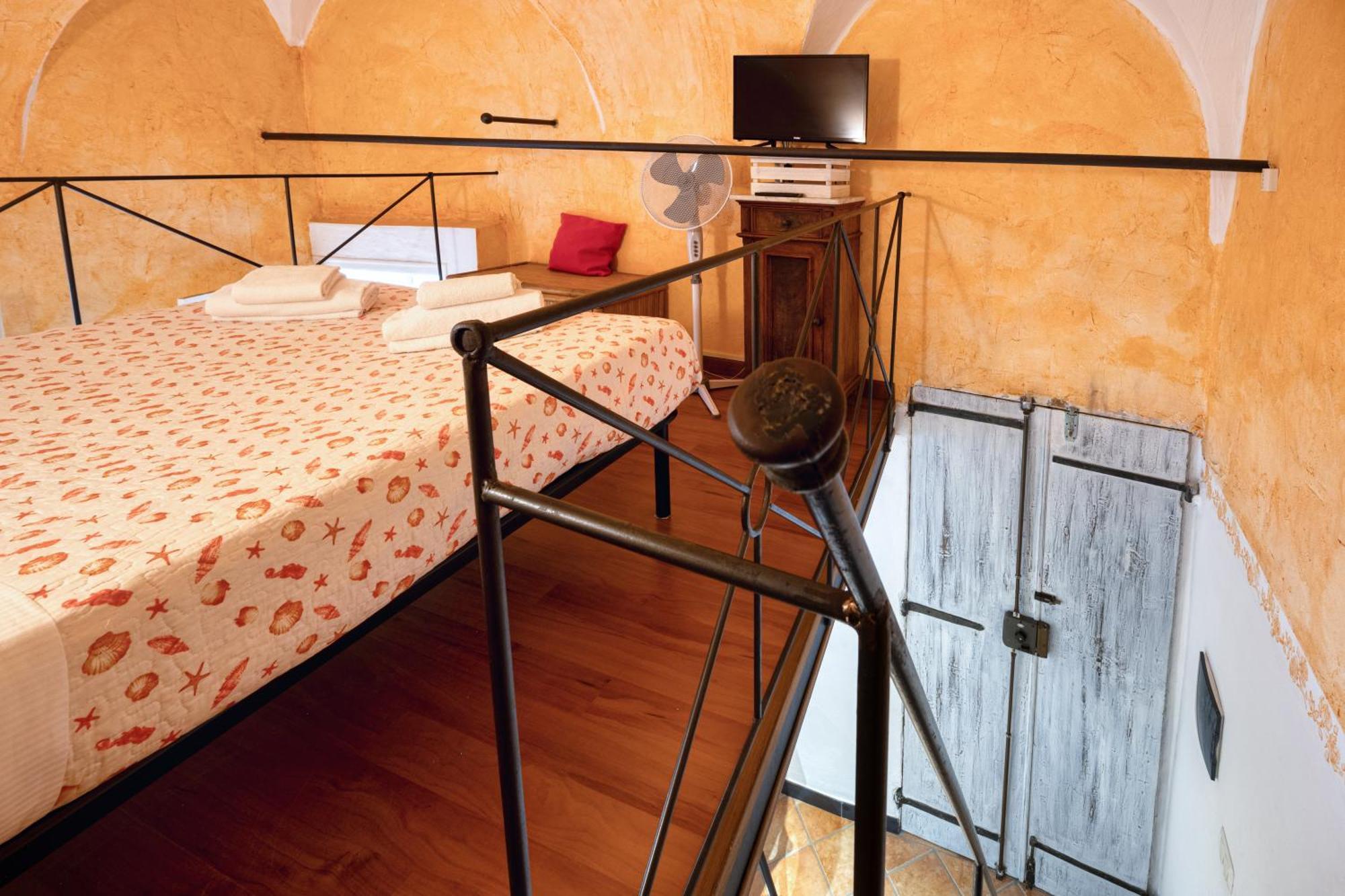 Mini Accommodation In Sanremo Liguria Exterior foto